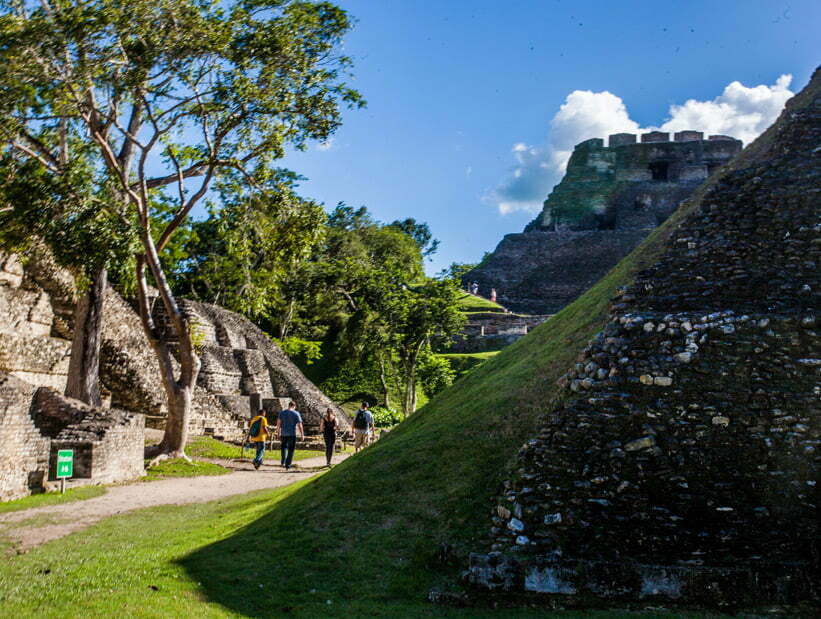 xunantunich mayan ruins tour